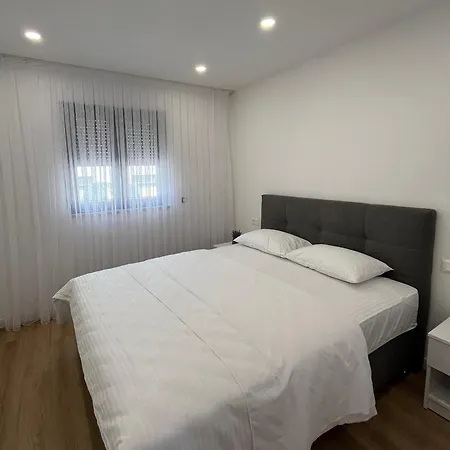 Apartament With Parking Space - 23392 *