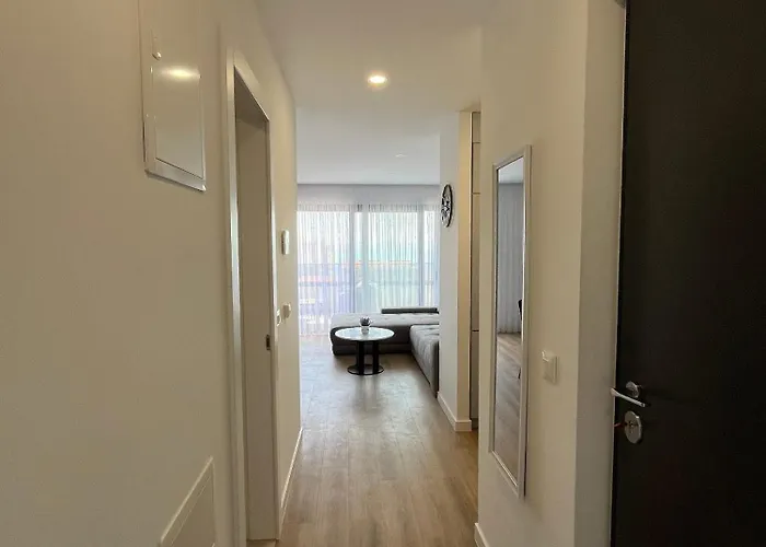 With Parking Space - 23392 شقة *